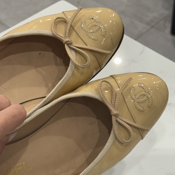 Chanel Ballet Flat  in neutral colors - Picture 3 of 10